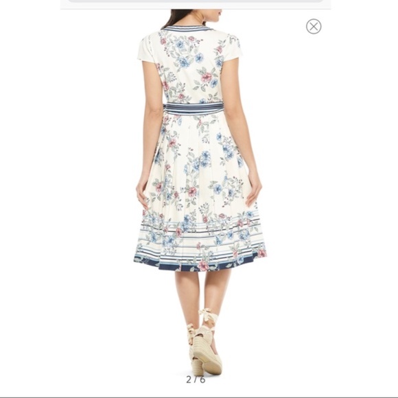 GAL MEETS GLAM Teresa Floral Wrap Dress - 2 - Picture 3 of 6